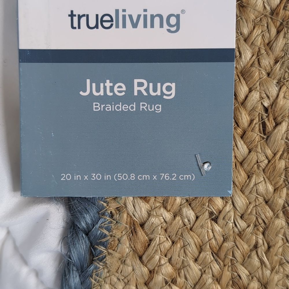 Jute Rug 20in by 30in Color Trimmed in Green or Purple, NEW - Picture 2 of 7
